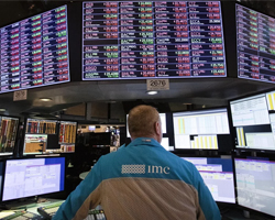 Volatile-Dow-Jones-Fluctuates-Amid-Strong-Job-Data-and-Rate-Cut-Hopes-Preview