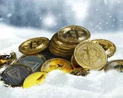 Why Is Bitcoin Tanking: Crypto Winter and Future of The First Cryptocurrency