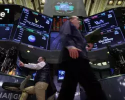 Global-Markets-Rattled-by-Tariff-Threats-and-Dollar-Weakness-Preview